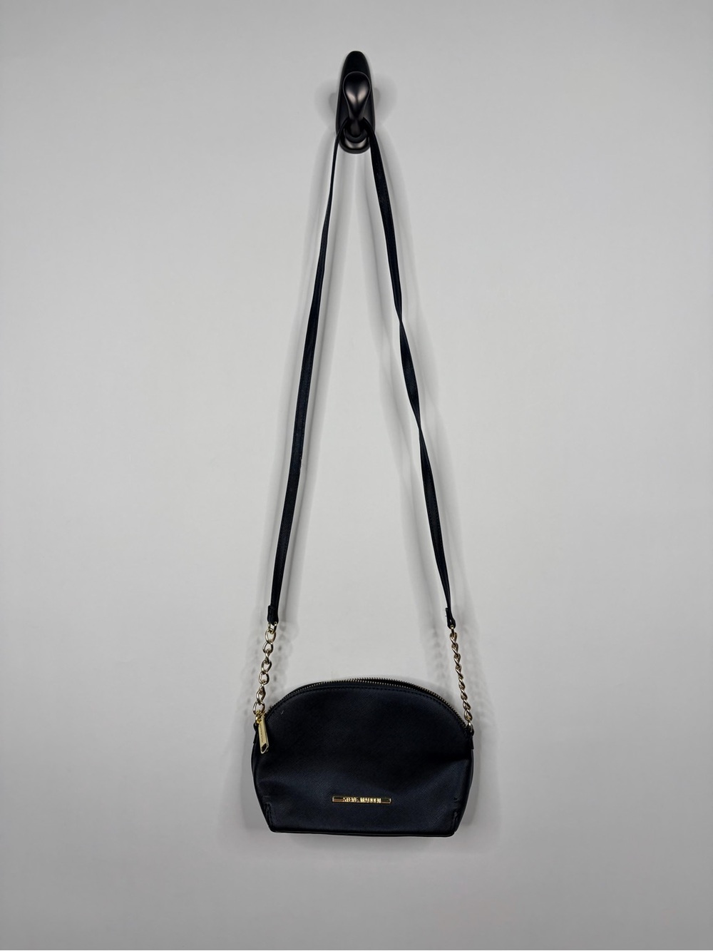 Steve Madden  Black Pebbled Leather Crossbody with Gold Chain Strap